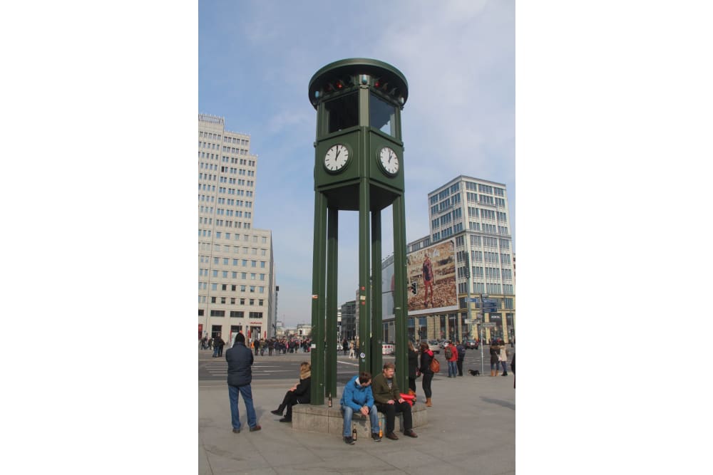 הרמזור הראשון של ברלין (משוחזר)