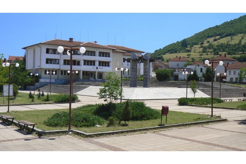 מרכז הכפר צ'יפרובצי