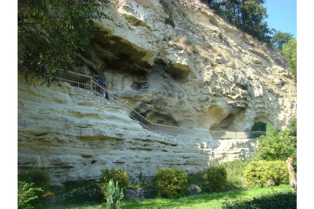 מנזר אלדז'ה