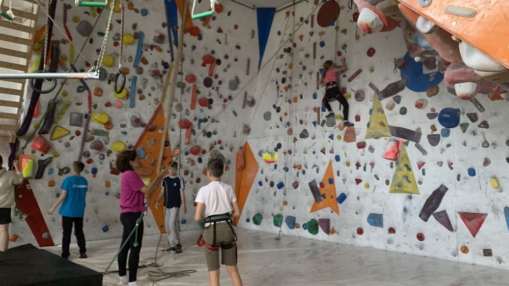 מתאים גם ליום גשום. הפארק האתגרי צוּמֶרקָה