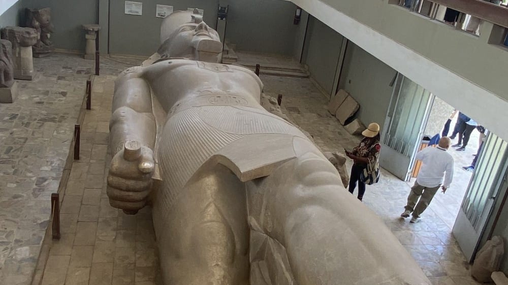 פסל רעמסס השני - מבט מלמעלה