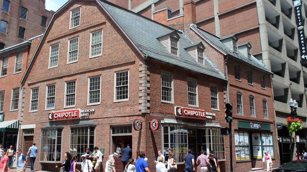 חנות הספרים הפינתית הישנה