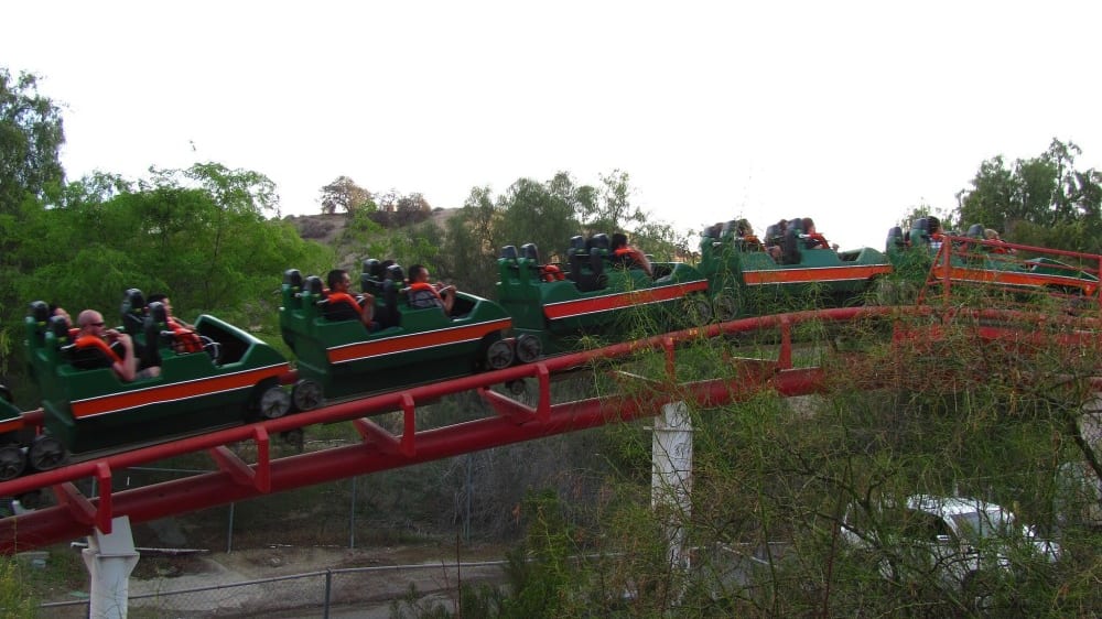 רכבת ההרים וייפֶּר סיקס פלאגס מג׳יק מאונטיין