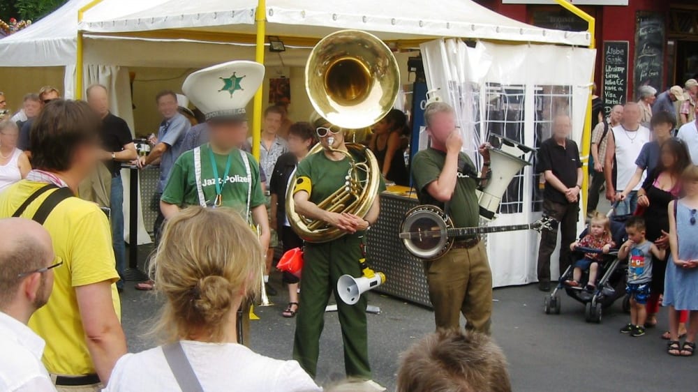 פסטיבל רחוב במערב קרוֹיצבֶּרג