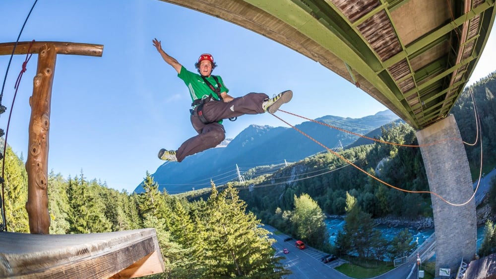 נדנדת ענק במתחם הספורט האתגרי אזור 47