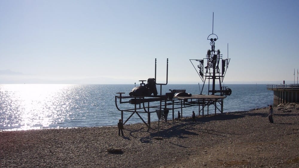 יצירת האמנות המודרנית ספינת הצלילים