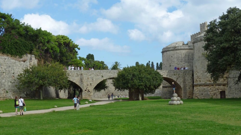 חפיר העיר העתיקה