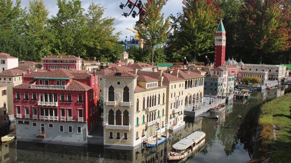 ארץ המיניאטורות