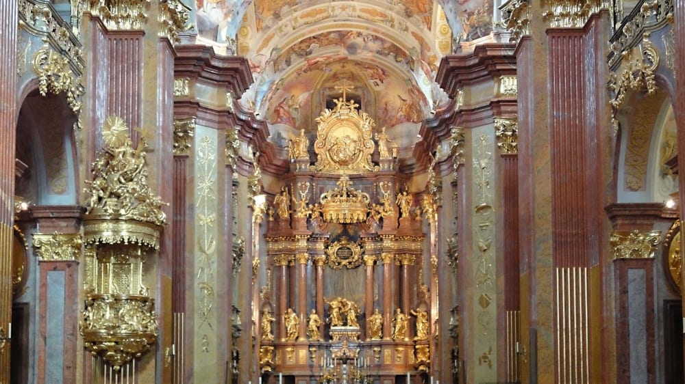 הכנסייה במנזר מֶלק