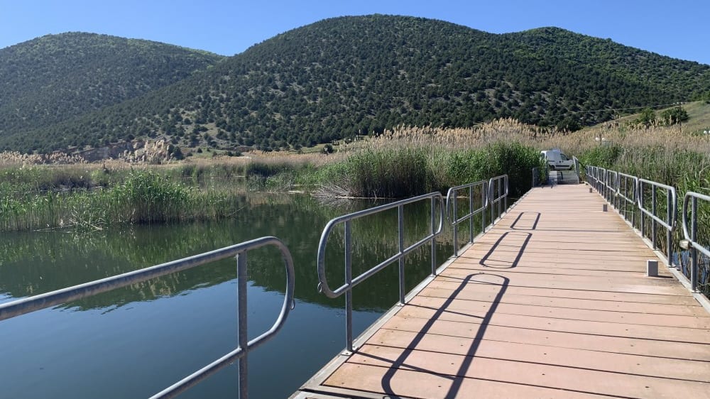 גשר אָגיוֹס אָכיליוֹס