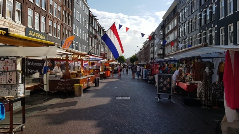 שוק אָלבֶּרט קָאוּפּ