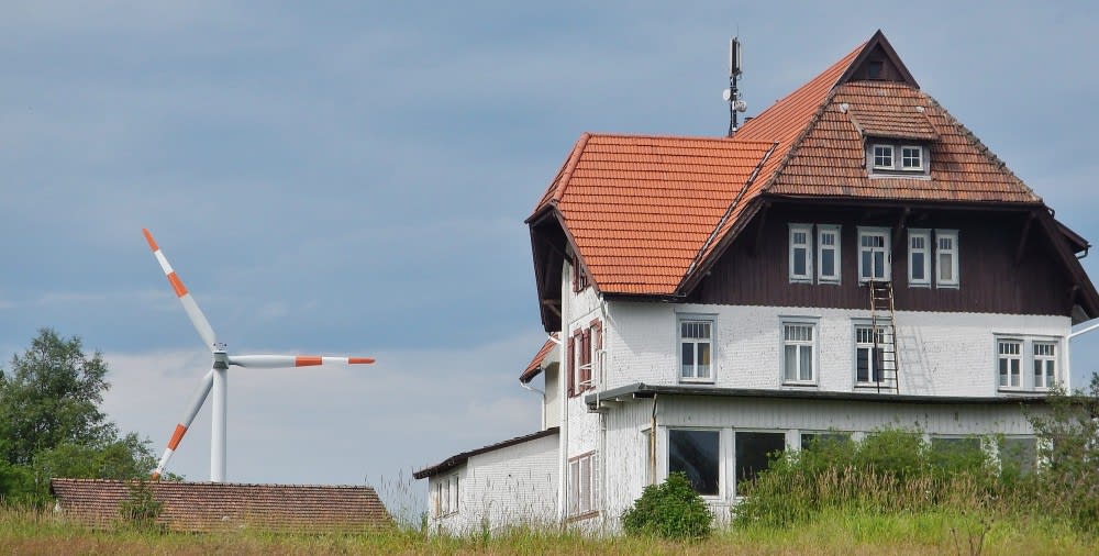 המלון במעבר־ההרים אלכסנדרשאנצֶה