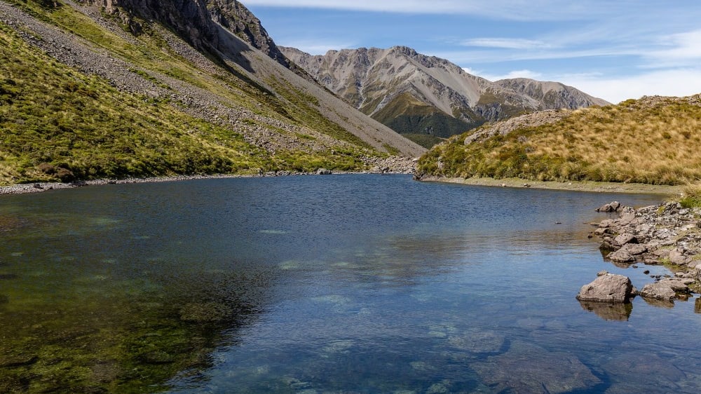 נוף בפארק הלאומי אָרתוּר׳ס פָּאס