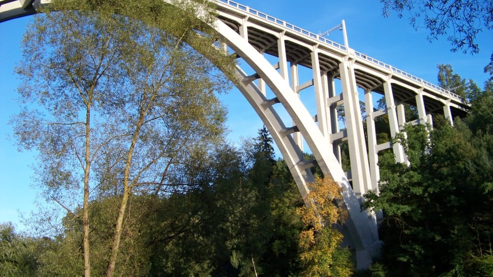 גשר הקשת־בענן בֶּחיניֶיה