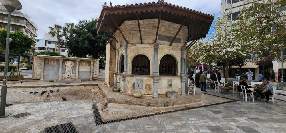 מזרקת בֶּמְבּוֹ