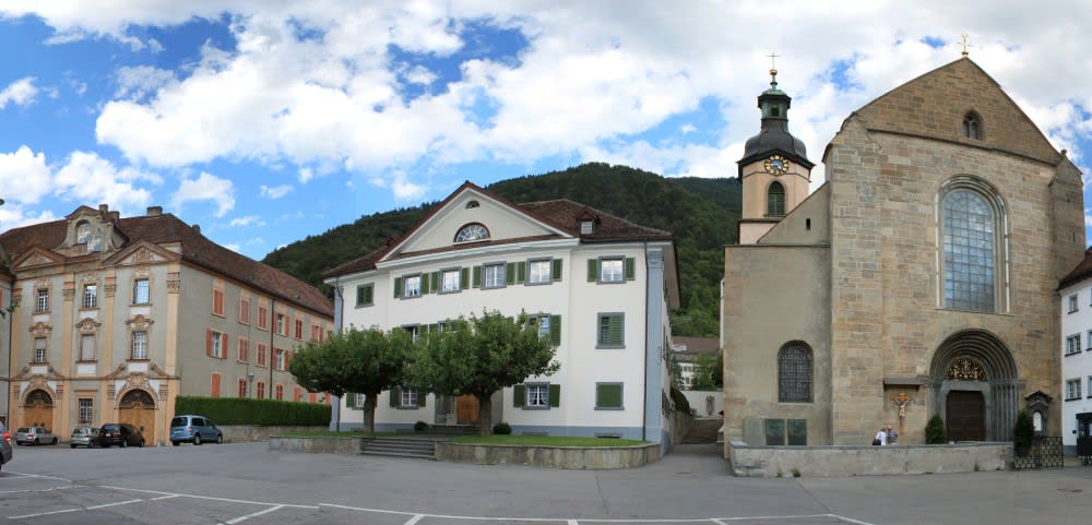 בּישֶפליכֶר הוֹף