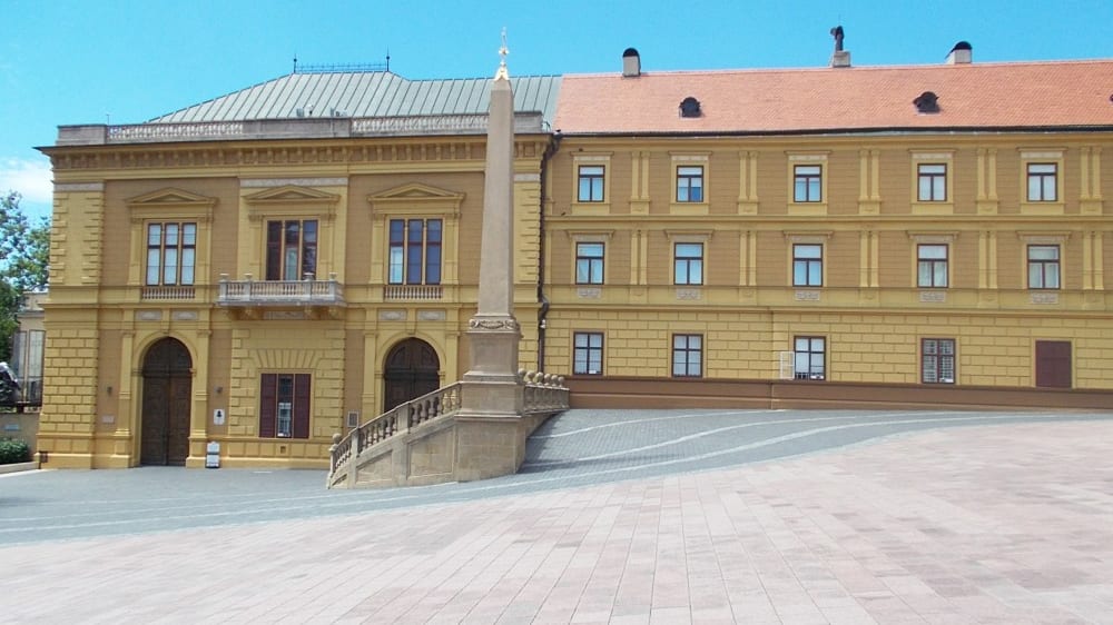 ארמון ההגמון בפֶּץ׳