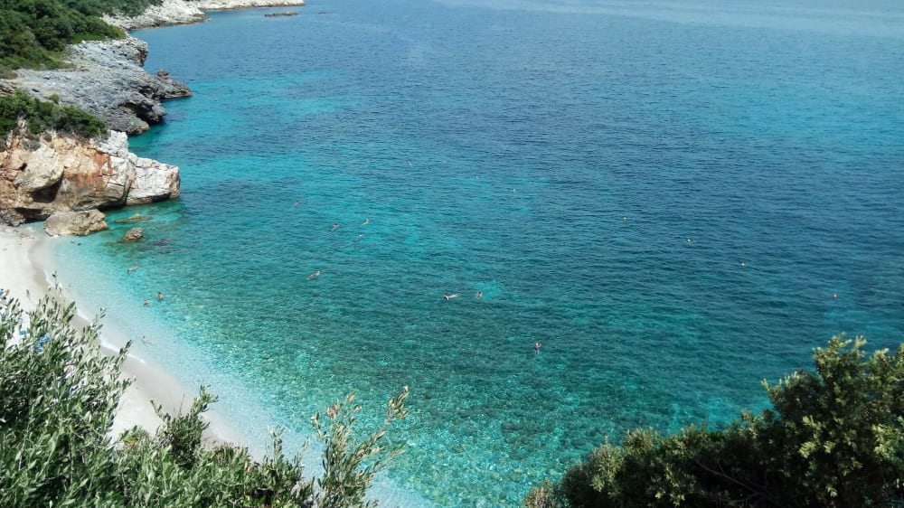 הים האגאי הפתוח, ליד חוף מילופוטמוס