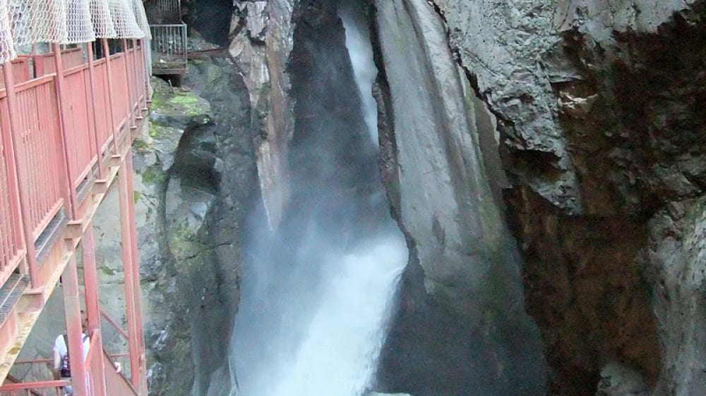 מפל בבּוֹקס קניון