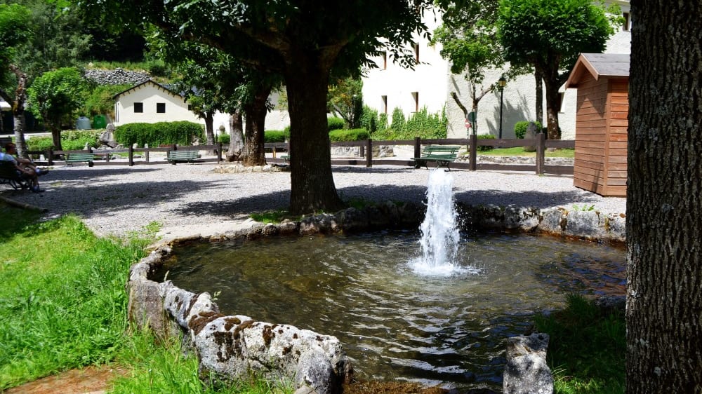 קאלדֶס דֶה בּוֹי