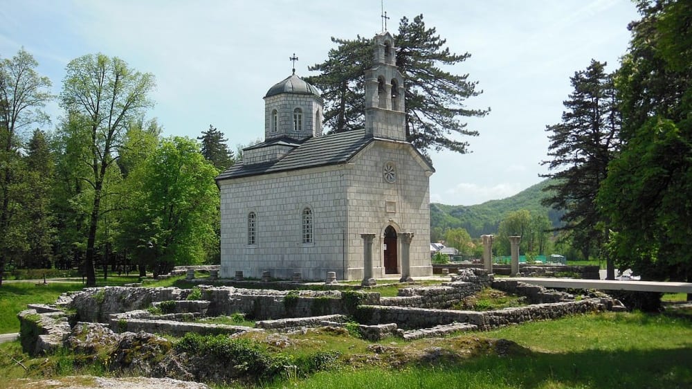 כנסיית החצר