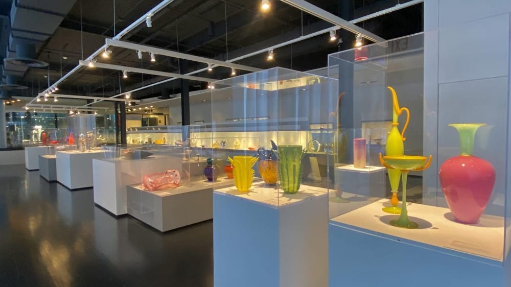 יצירות זכוכית במוזיאון הזכוכית של קורנינג