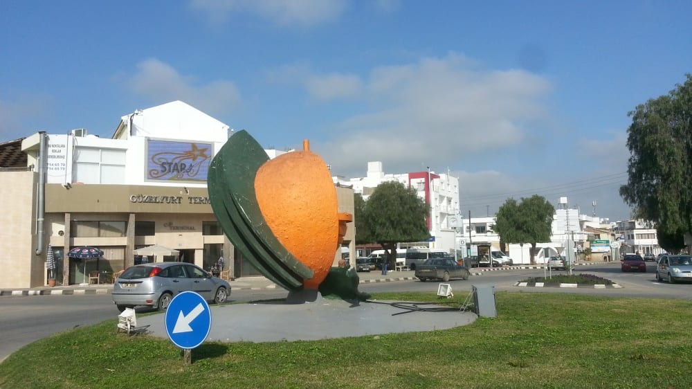 פסל התפוז במוֹרפוּ