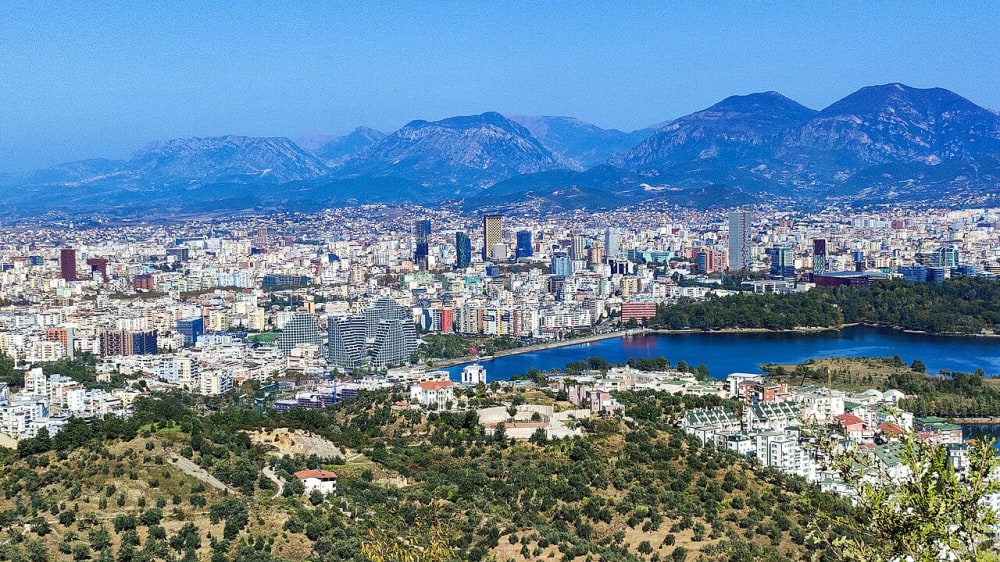 טירנה ממעוף הציפור