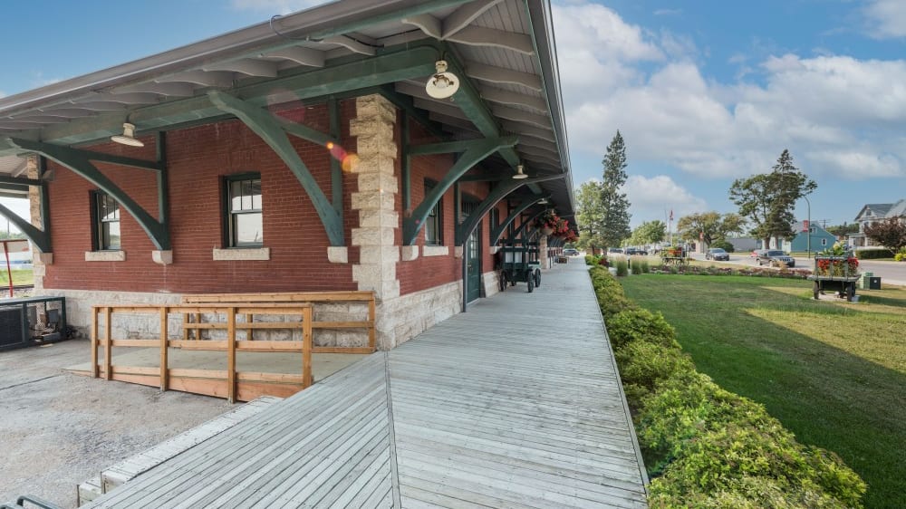 תחנת הרכבת בדוֹפאן