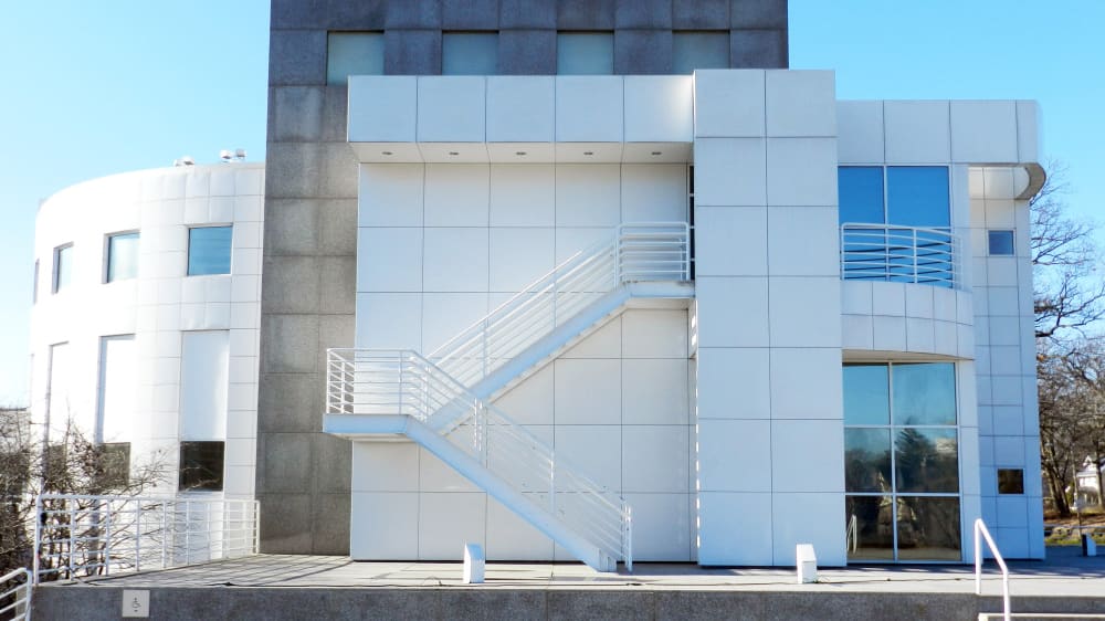 מרכז דֶה מוֹין לאמנות