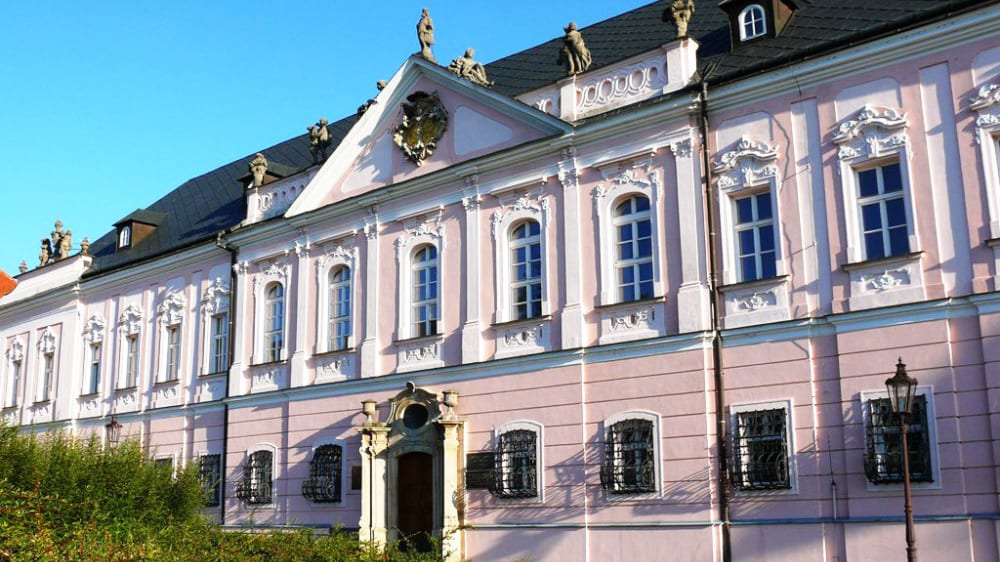 ספריית ההגמונות בניטרה