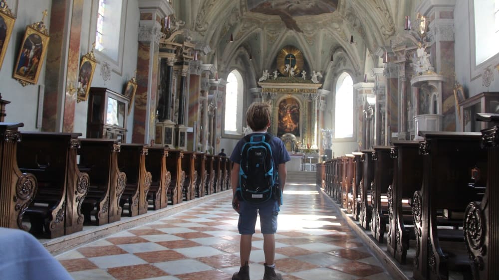 הקתדרלה של בּרֶסָנוֹנֶה, מבט מבפנים