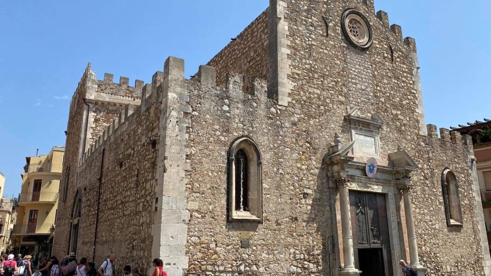 הקתדרלה של טָאוֹרמינָה