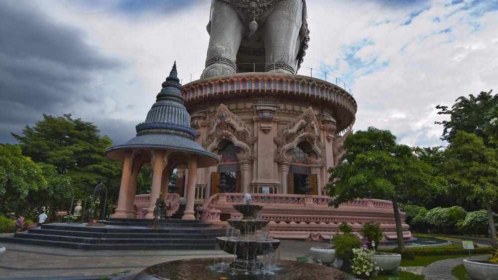 הפיל עם שלושת הראשים במוזיאון אֶרַאווַאן