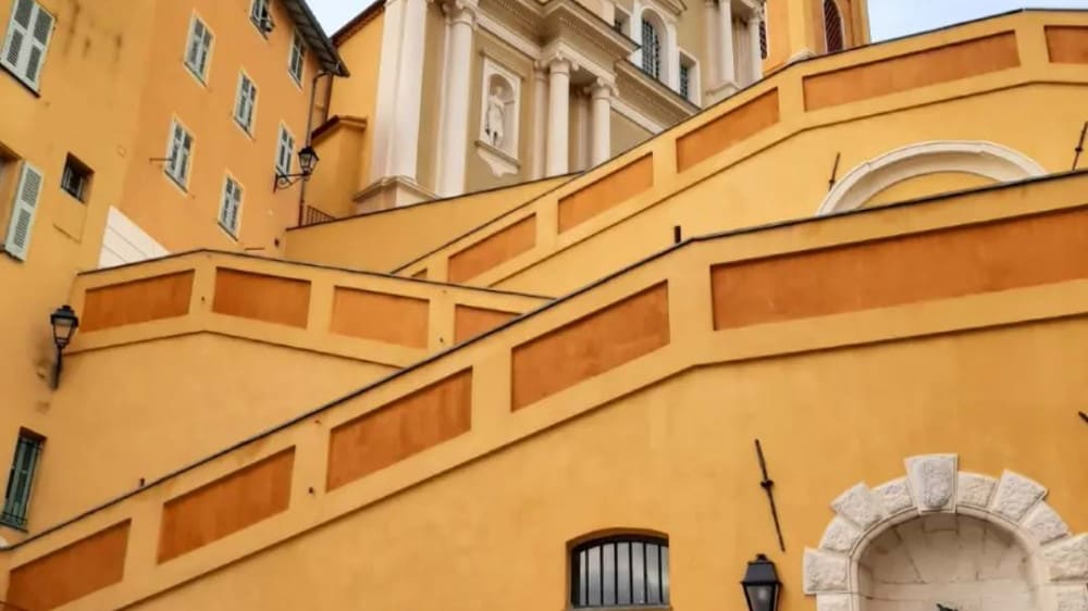 מדרגות לכנסיית סן מישל