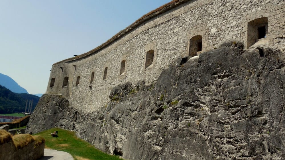 חומות מצודת קוּפשטָיין