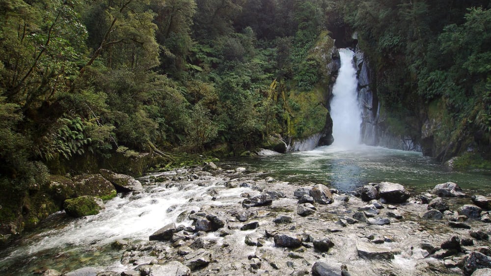 מפלי שער הענק