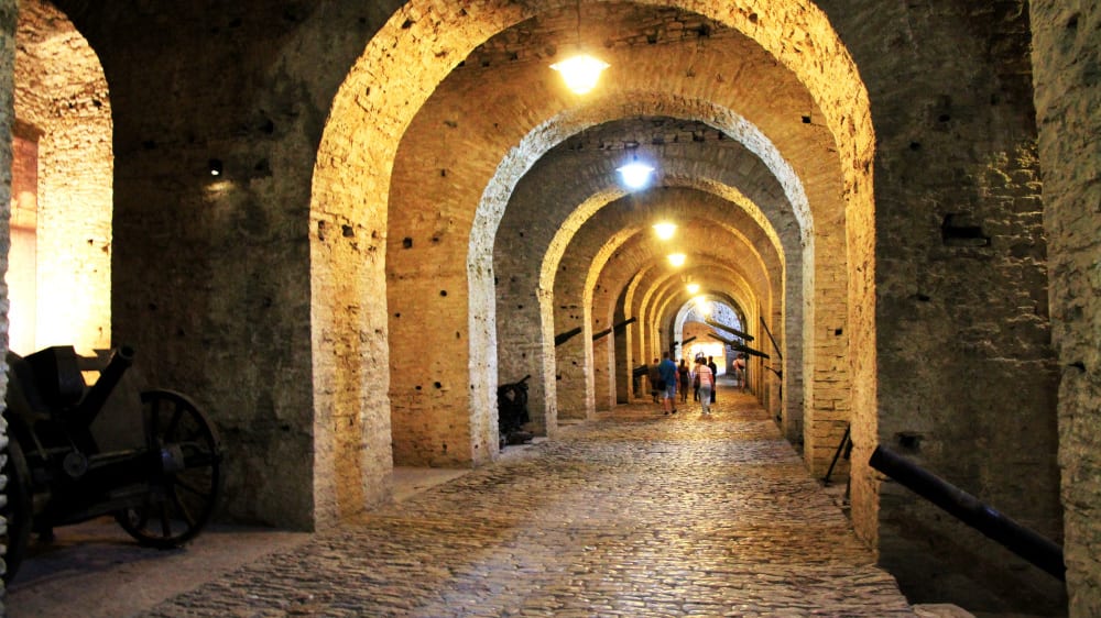 מוזיאון ג׳ירוֹקָסְטְרָה