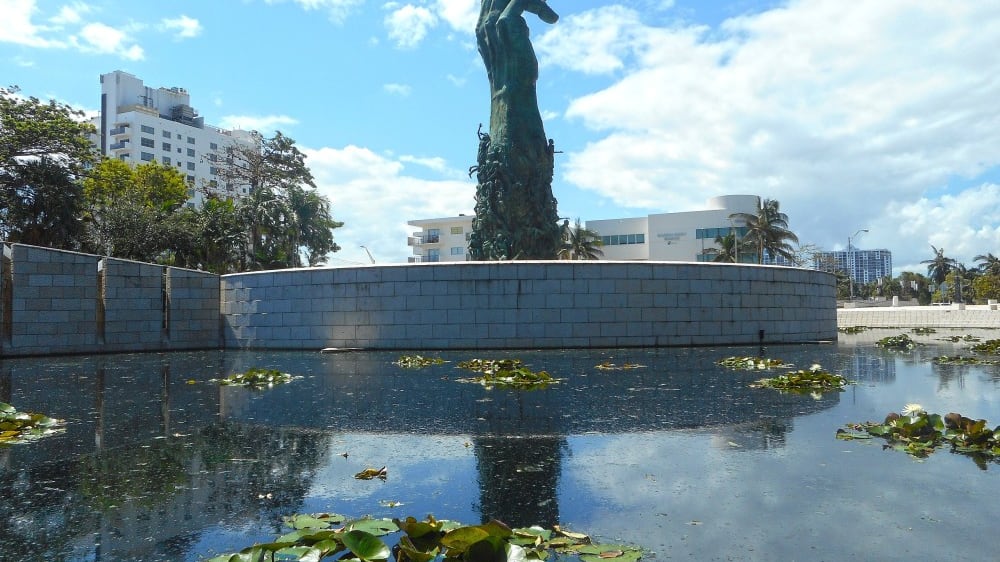 אנדרטת השואה במיאמי ביץ׳