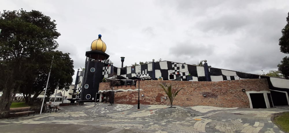 מרכז האמנות הונדֶרטוואסֶר