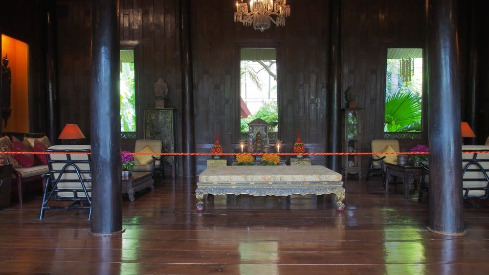 חלל הפנים של מוזיאון בית גִ'ים תוֹמפּסוֹן