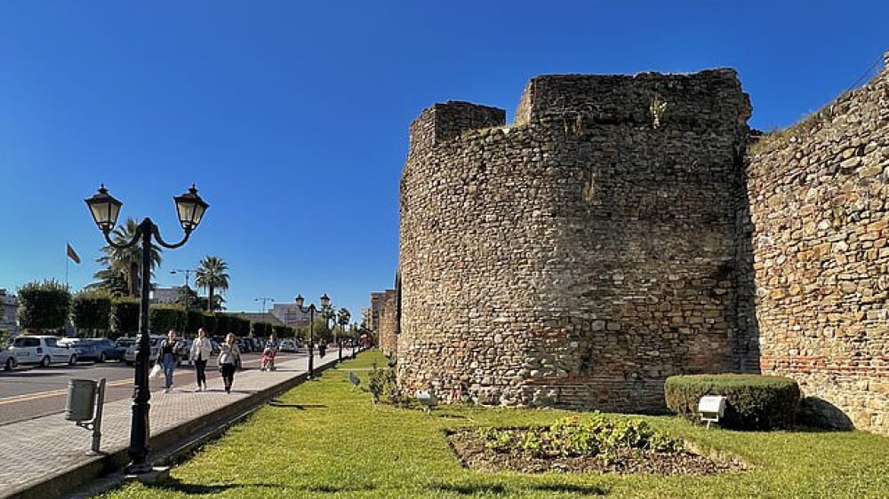 מצודת אֶלְבּאסָן