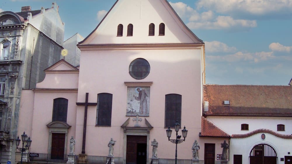 כנסיית הצלב הקדוש בבְּרְנוֹ