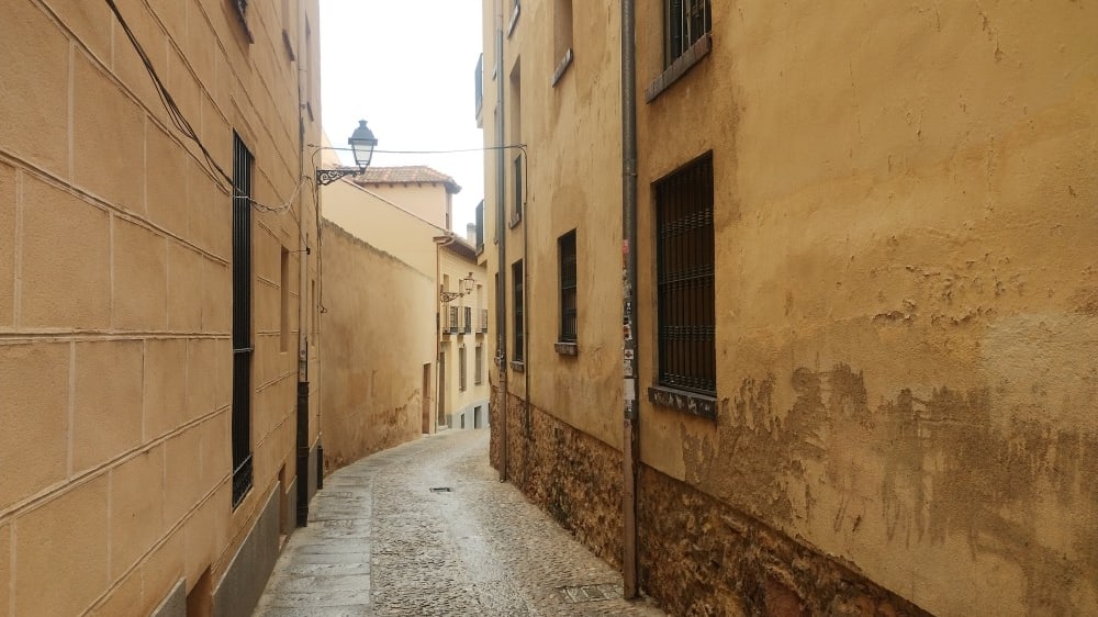 סמטה ברובע היהודי של סגוביה