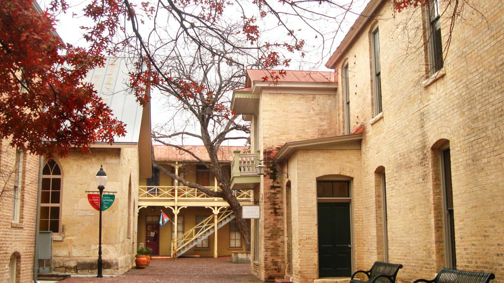 הכפר ההיסטורי לָה ויליטָה