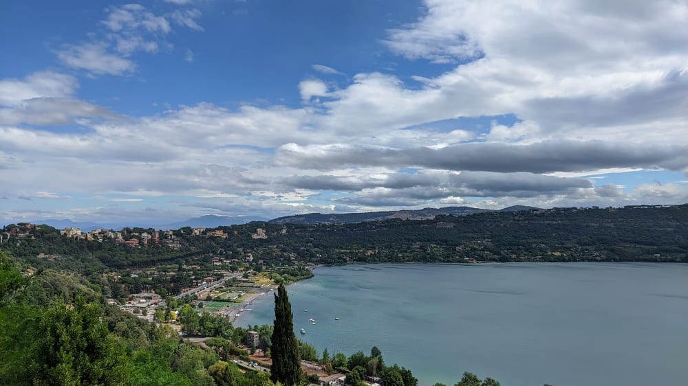 אגם אָלבָּנוֹ