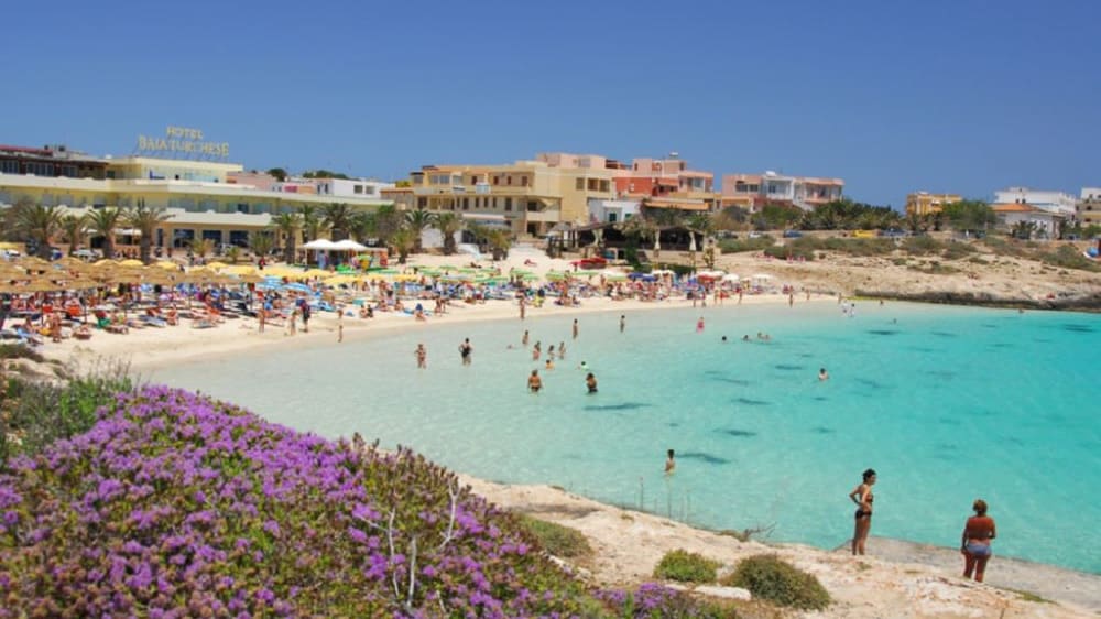 לאמפֶּדוּזָה