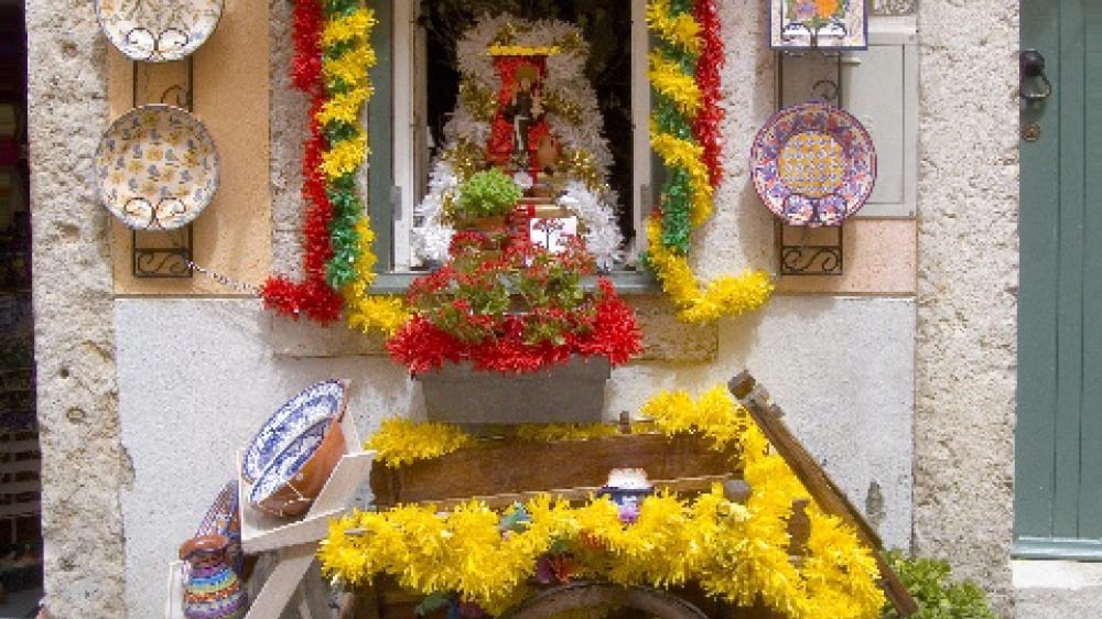 פֶשטָה דֶה סנטוּ אנטוֹניוּ