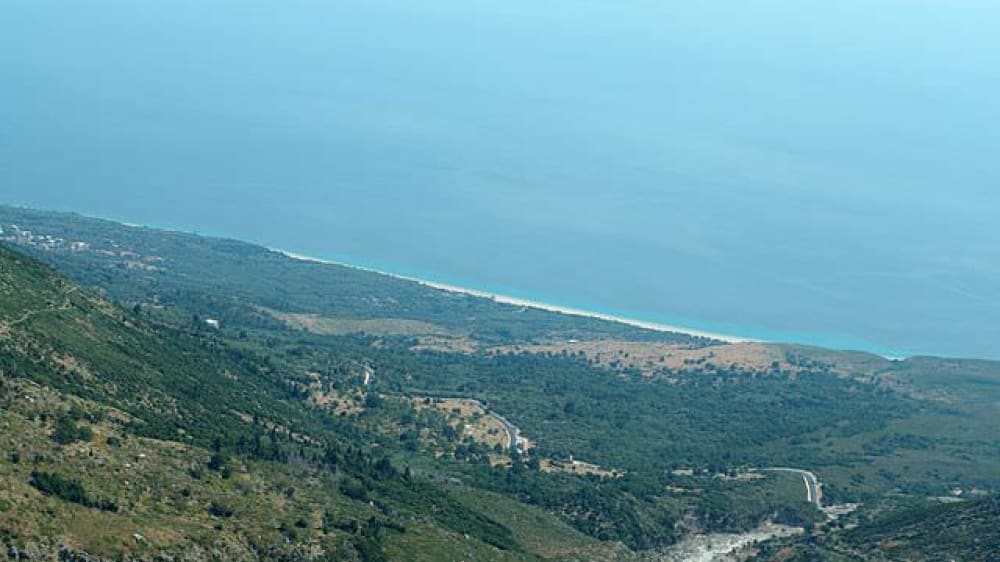 הנוף הנשקף ממעבר לוֹגארָה