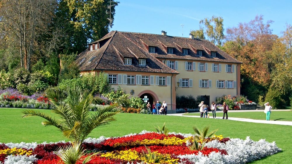 מָאינָאוּ (אי הפרחים)